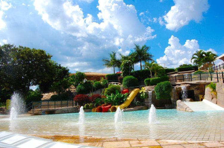 Appartamento Piazza Acqua Park Caldas Novas Esterno foto