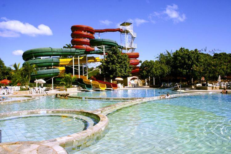 Appartamento Piazza Acqua Park Caldas Novas Esterno foto