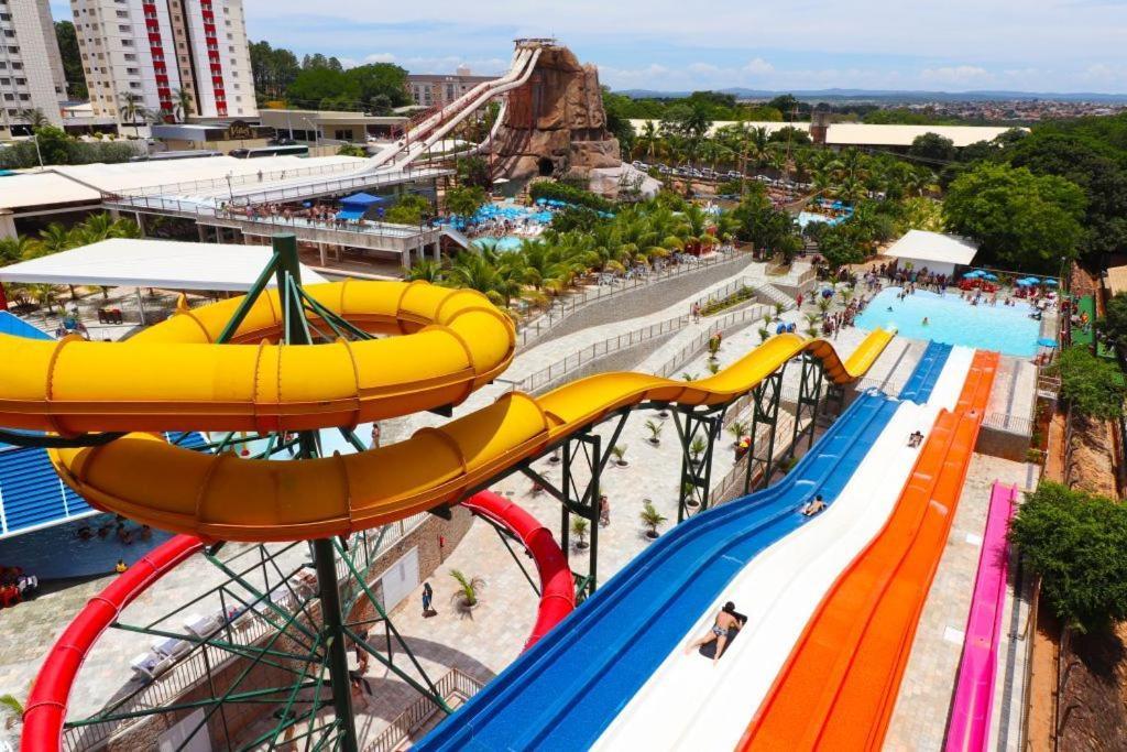 Appartamento Piazza Acqua Park Caldas Novas Esterno foto